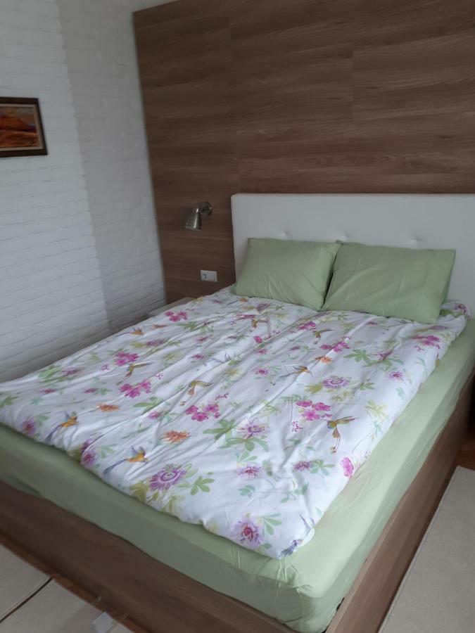 Apartment Art Veliko Tarnovo Buitenkant foto