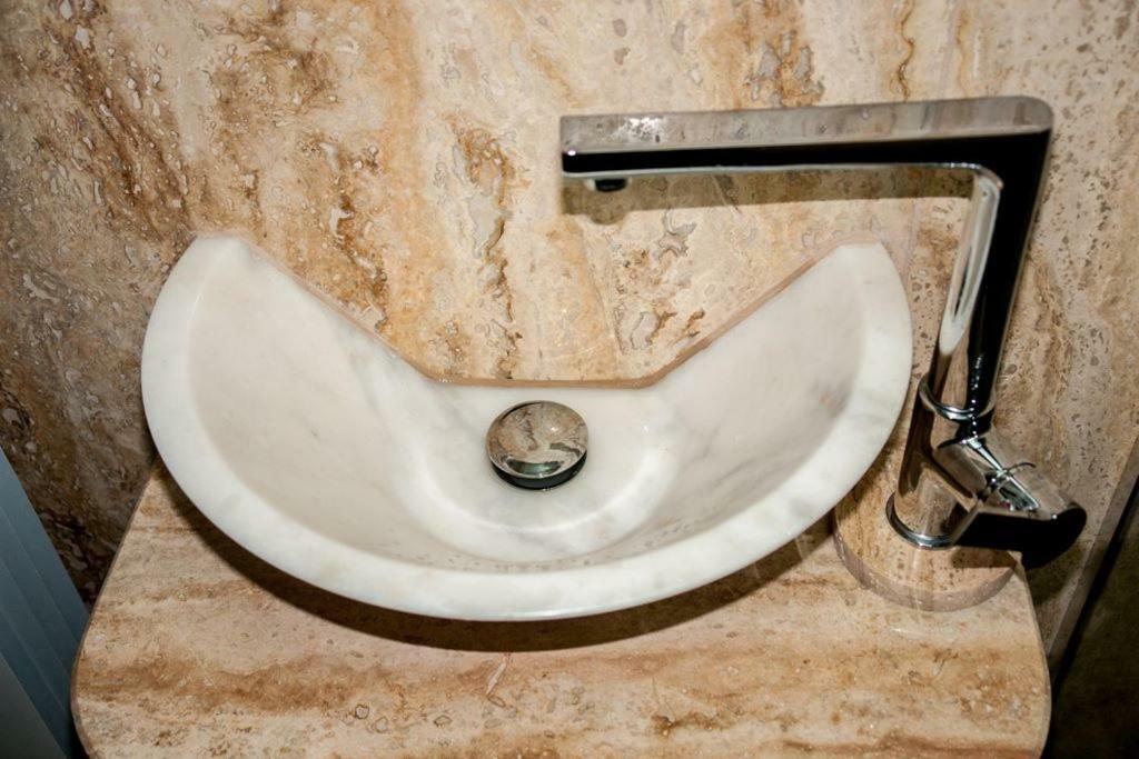 Apartment Art Veliko Tarnovo Buitenkant foto