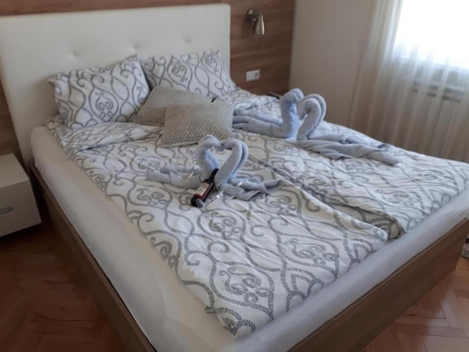 Apartment Art Veliko Tarnovo Buitenkant foto